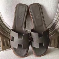 Hermes Oran Sandals In Etoupe Epsom Leather JM1308tZ32