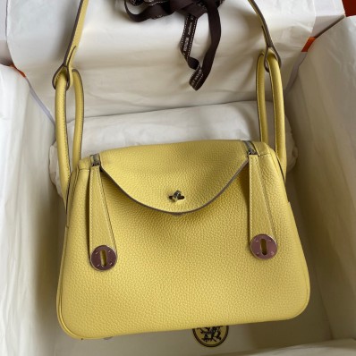Imitation Hermes Lindy 26 Handmade Bag In Jaune Poussin Clemence Leather JM1181fM13