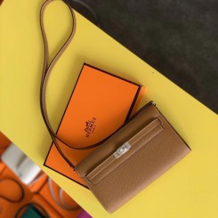 Fake Replica Hermes Kelly Classique To Go Wallet In Gold Epsom Calfskin JM150wE81