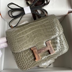 Hermes Constance 18 Handmade Bag In Grey Shiny Alligator Leather JM303zd42