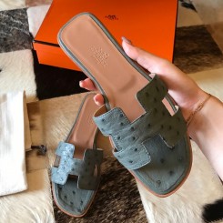Imitation Hermes Oran Slide Sandals In Vert Amande Ostrich Leather JM1389RD67