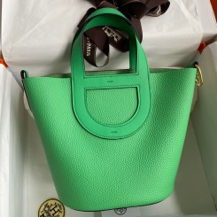 Top Hermes In The Loop 18 Handmade Bag in Vert Comics Clemence Leather JM1846EW49